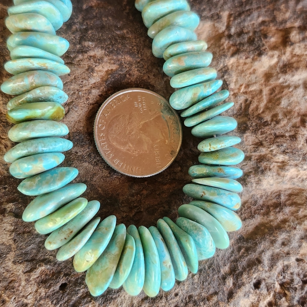 Turquoise Beaded Necklace - Picture 10 of 16